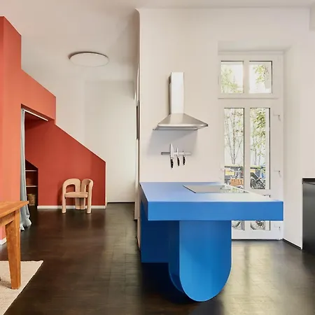Poets Place Design In Kreuzberg - Space For 8 Persons דירה ברלין
