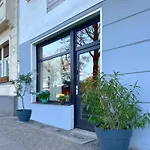 Poets Place Design In Kreuzberg ברלין
