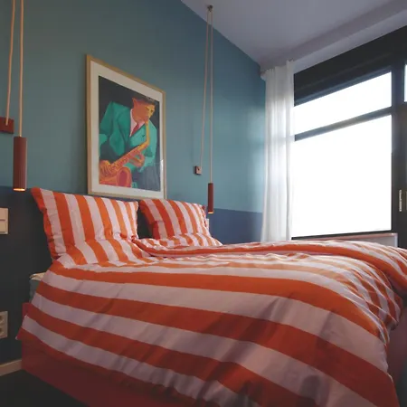 Poets Place Design In Kreuzberg Apartment *
