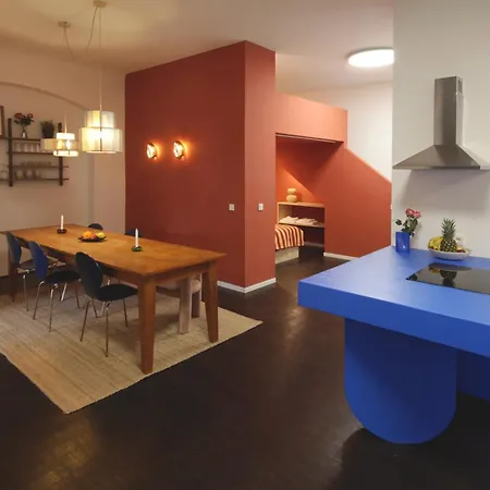 Apartment Poets Place Design In Kreuzberg *
