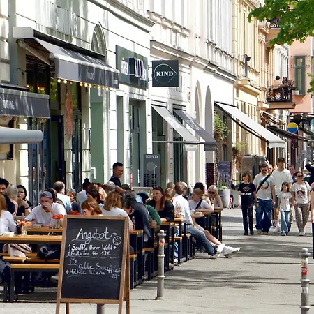 Poets Place Design In Kreuzberg - Space For 8 Persons Apartment *