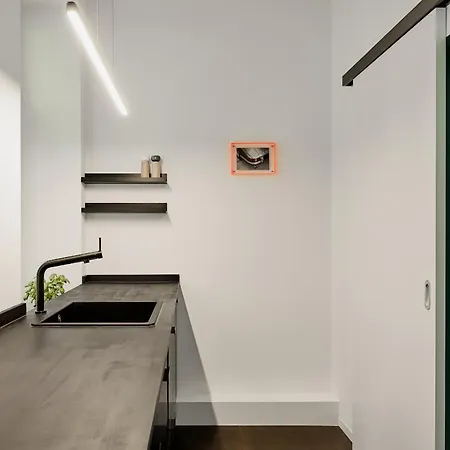 Apartment Poets Place Design In Kreuzberg - Space For 8 Persons *